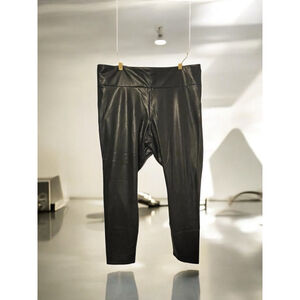 Size XL Express Black faux leather pull on elastic waist stretchy Leggings